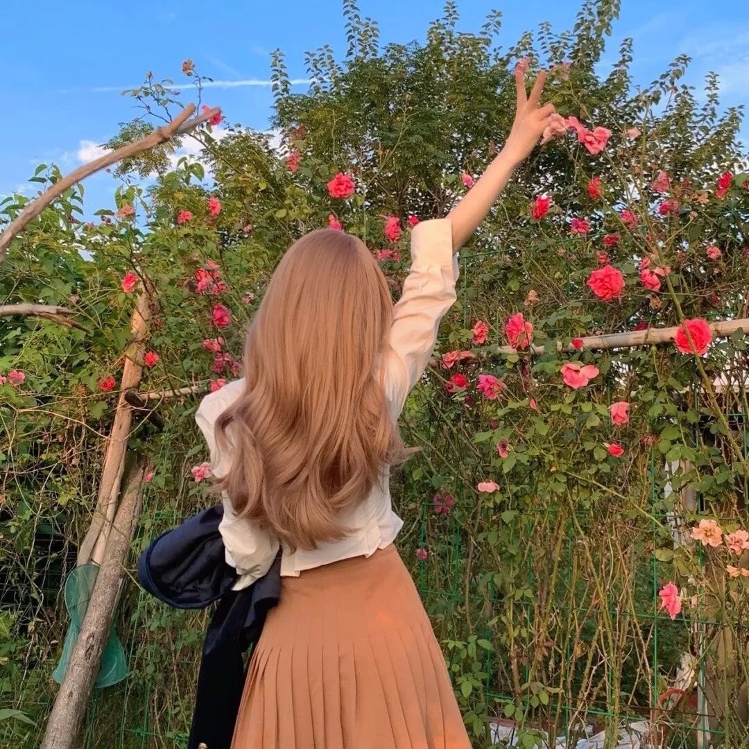 好莱坞诈骗女王